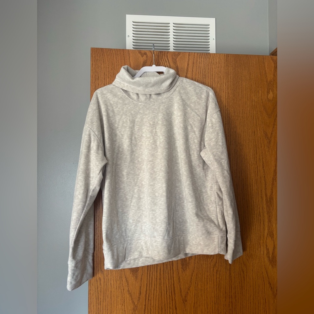 Old Navy Active Soft Cream Hoodie